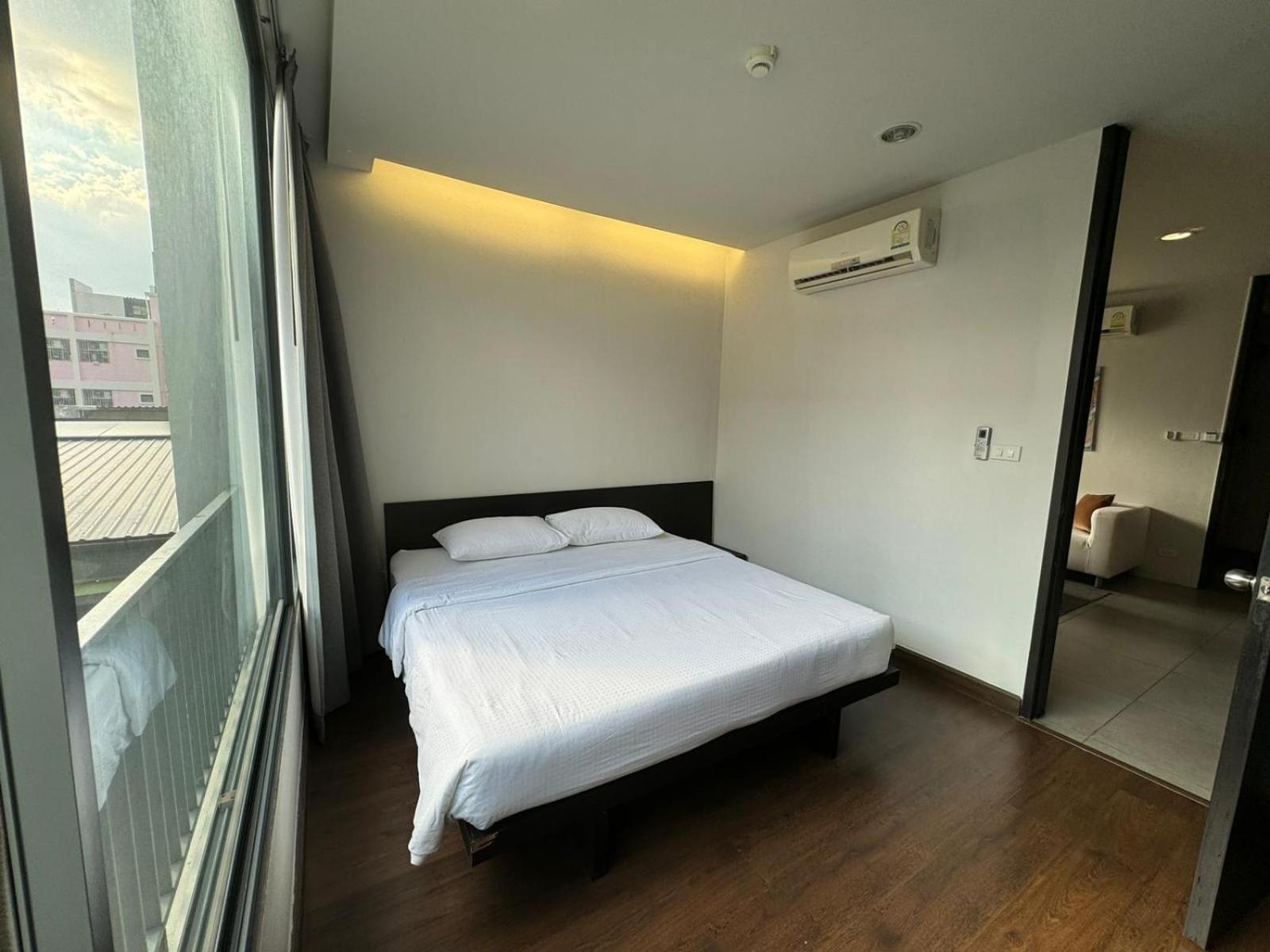 בנגקוק Cgcasa Hotel מראה חיצוני תמונה